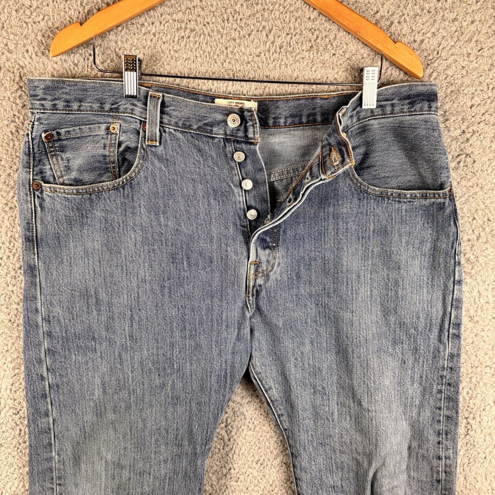 Vintage Levi's 501 Jeans Mens 38x30 Medium Wash Straight Leg Button Fly Y2K
